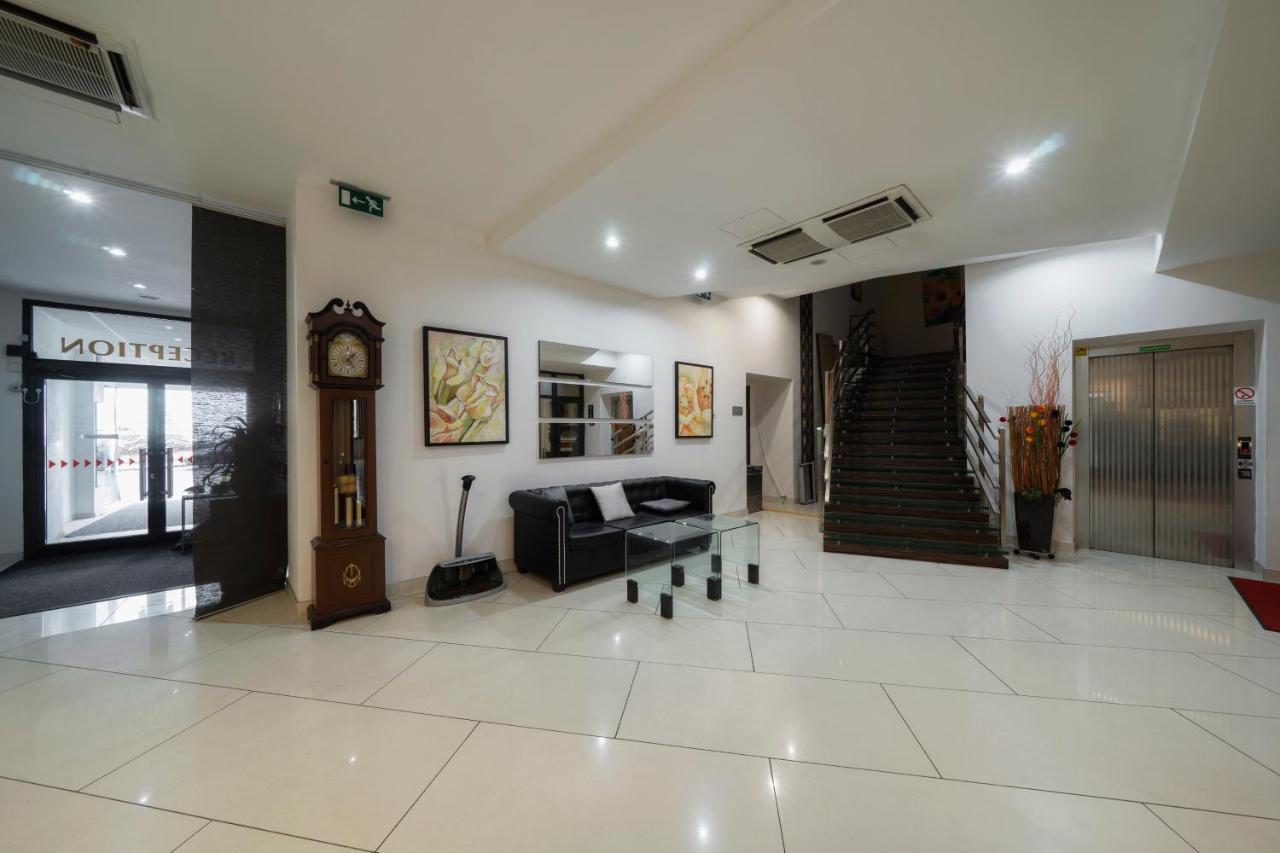 Hotel Astory פלזן מראה חיצוני תמונה