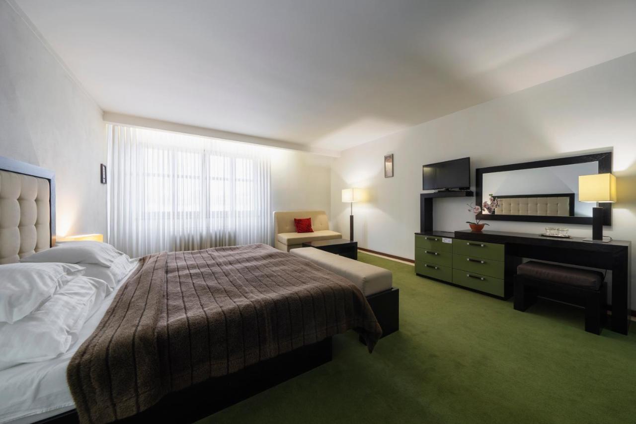 Hotel Astory פלזן מראה חיצוני תמונה
