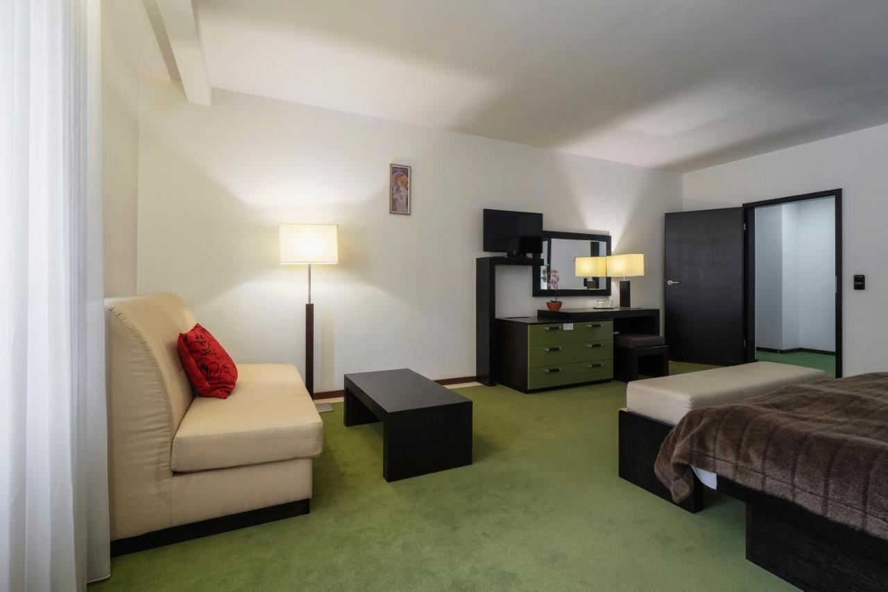 Hotel Astory פלזן מראה חיצוני תמונה
