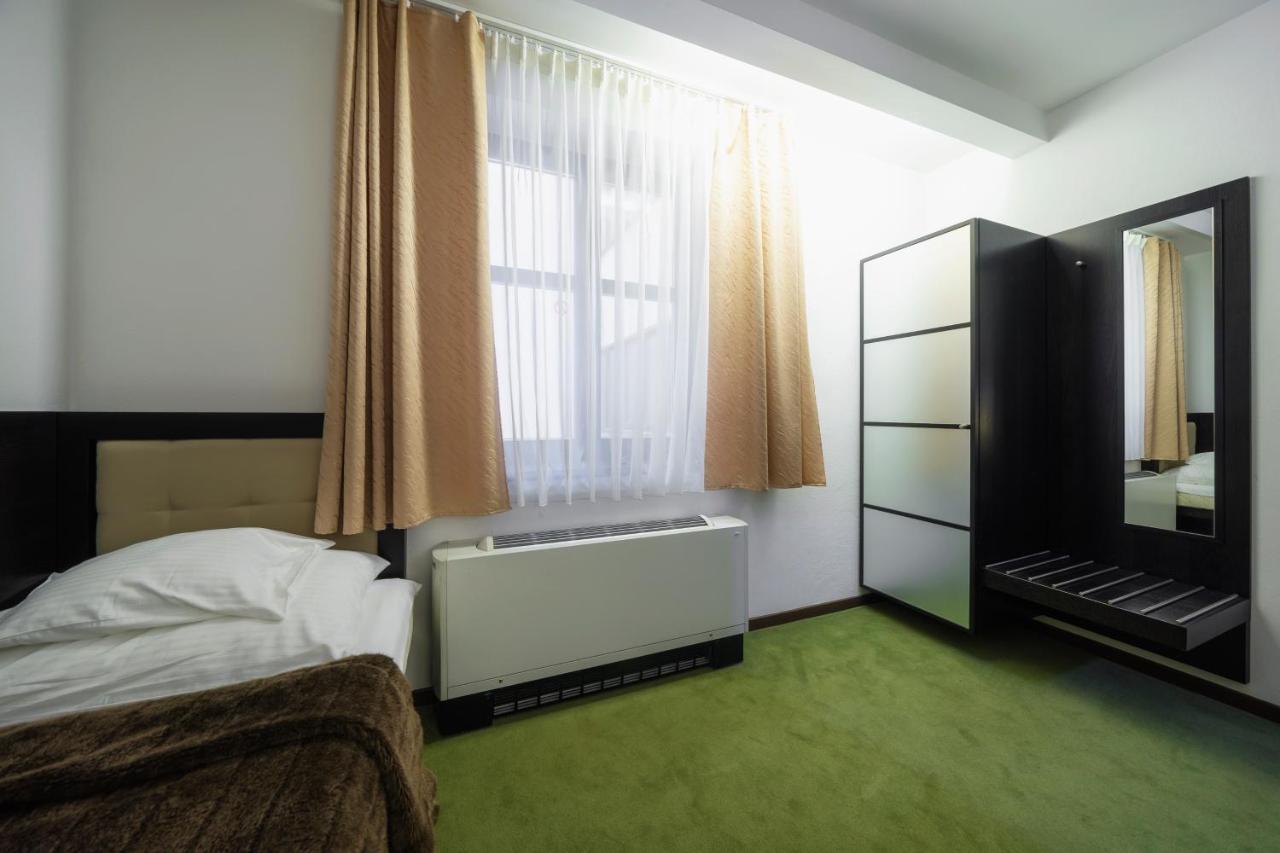 Hotel Astory פלזן מראה חיצוני תמונה