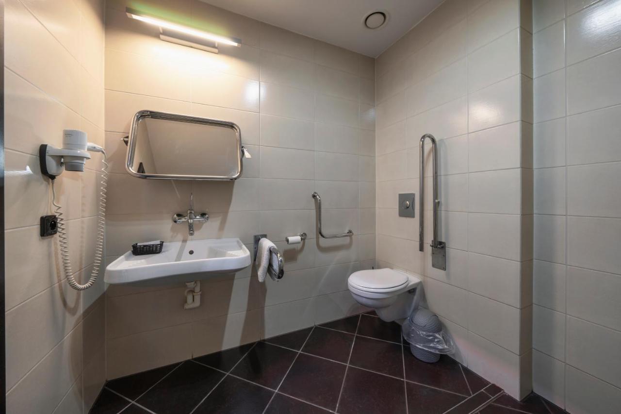 Hotel Astory פלזן מראה חיצוני תמונה