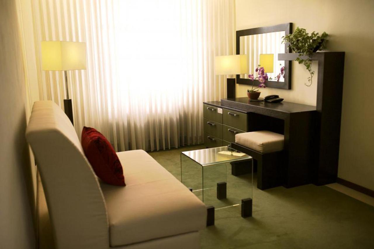 Hotel Astory פלזן מראה חיצוני תמונה